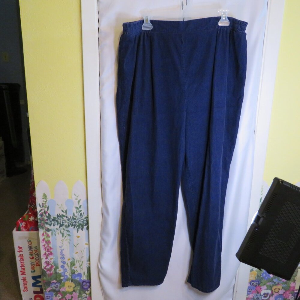 Vintage Bobbie Brooks 100% cotton Woman 22W Corduroy Pull-On Pants Navy Blue